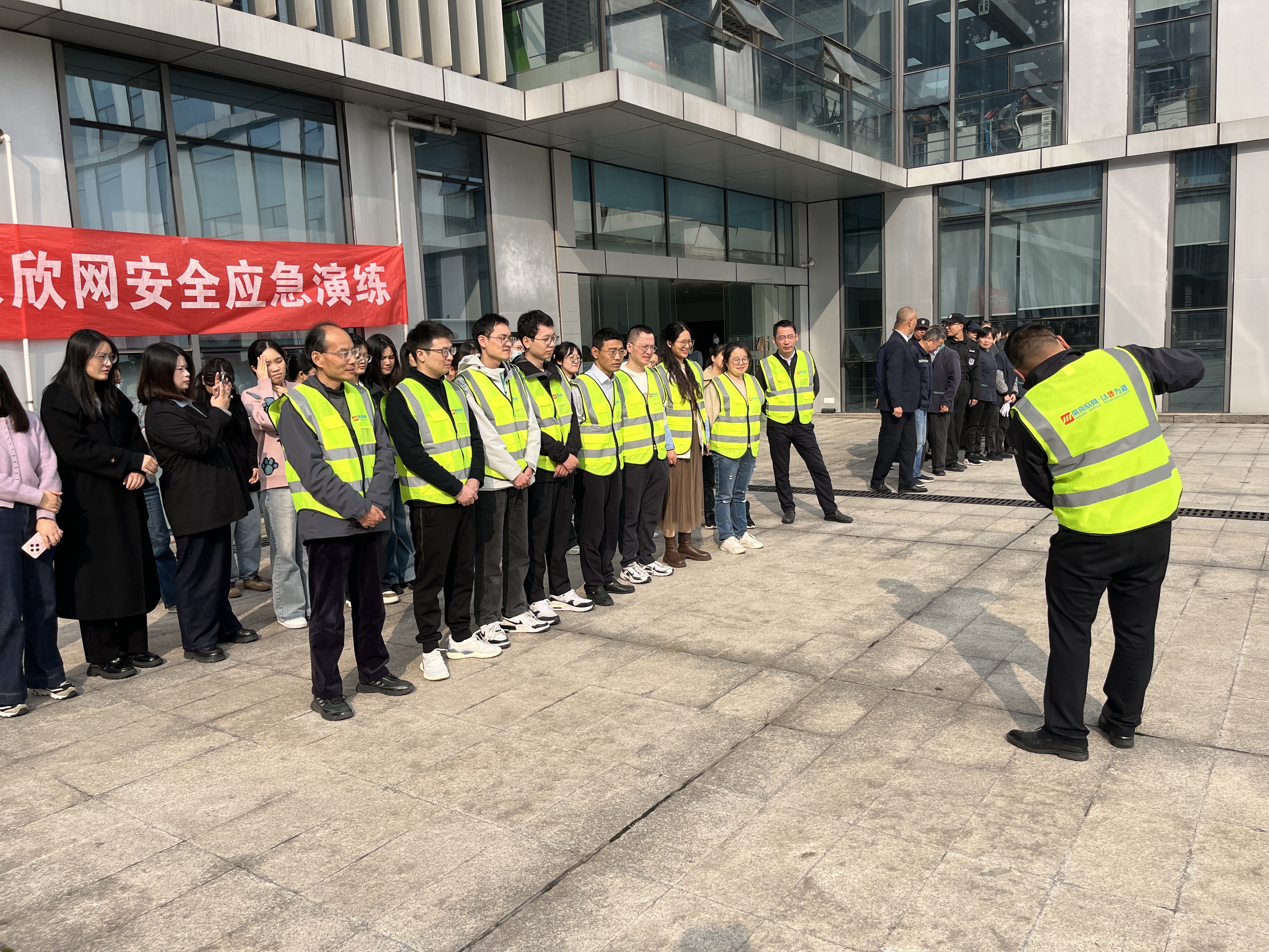 问鼎手机版app|南京欣网|欣网通信